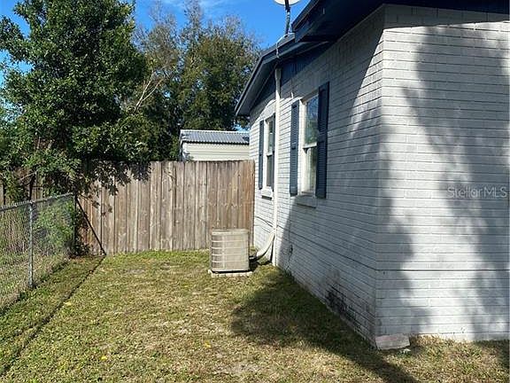 3rd image of 1712 Haverhill Dr