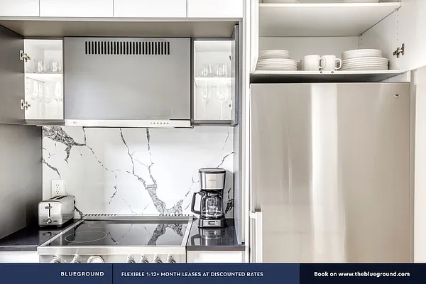 Rented by The Blueground | media 53