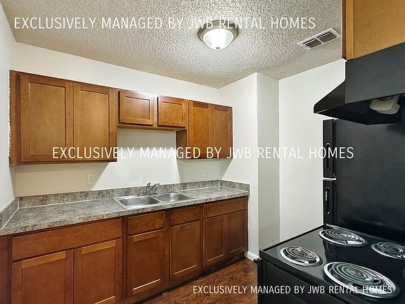 3rd image of 7105 Matthew St