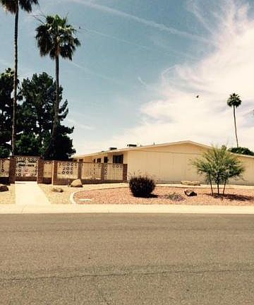 3rd image of 10879 W Santa Fe Dr