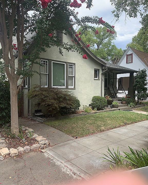Midtown Tudor Cottage 