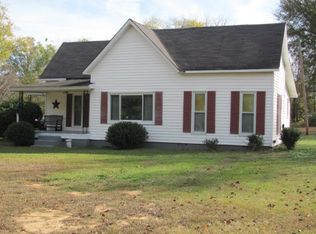 75 School House Rd, Yuma, TN 38390