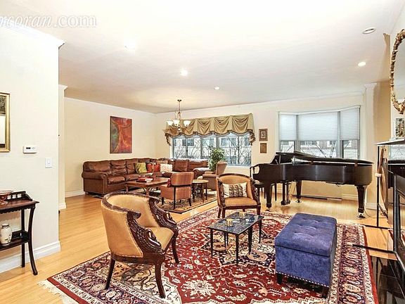2nd image of 1400 5th Ave APT 2B
