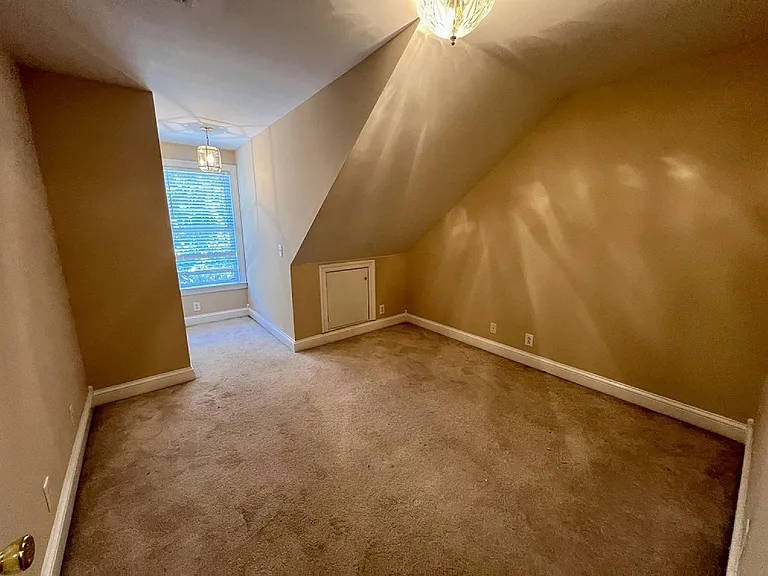 2201 Keegan Dr — Photo 24