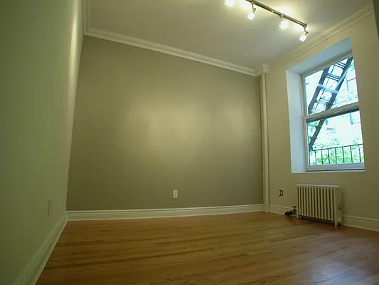 Rented by (Legacy) NY Quality Living Uptown | media 19