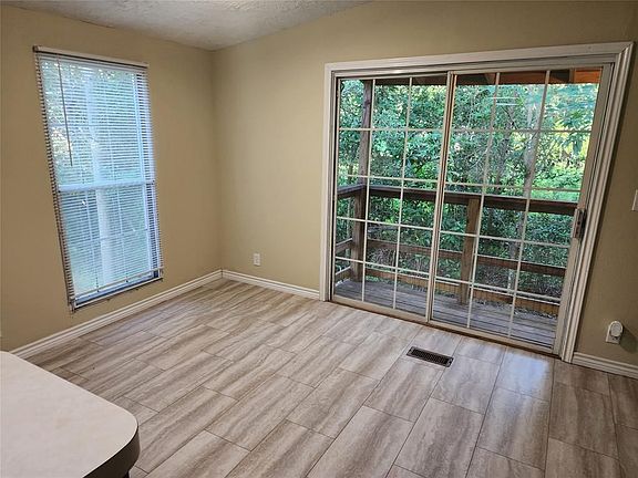4th image of 12597 Royal West Dr