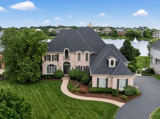 39W748 Goldenrod Dr, St Charles, IL 60175