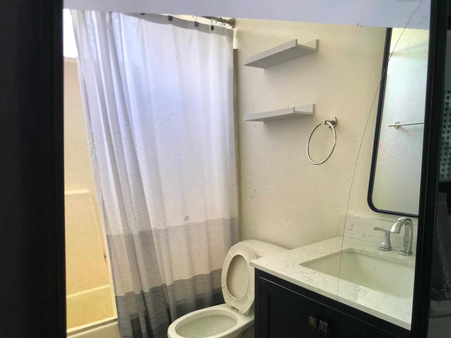 11122 Morrison St — Photo 2