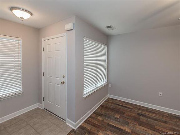 5th image of 7319 Hollow Brook Ct