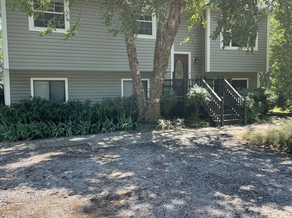725 Masons Beach Rd, Deale, MD 20751
