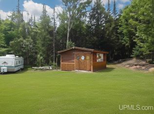 3409 9th Ln, Bark River, MI 49807