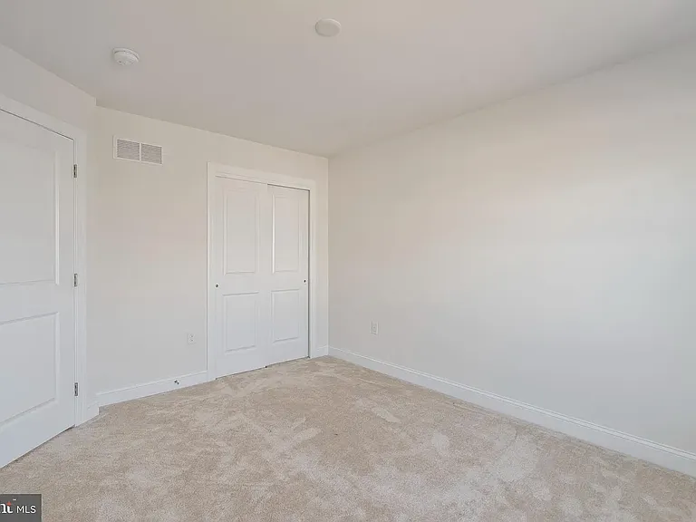 350 Flintrock Ct — Photo 22
