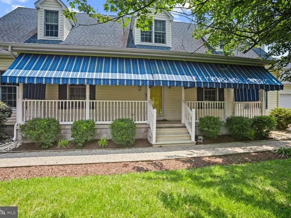 17 Elliott Ave, Ocean View, DE 19970