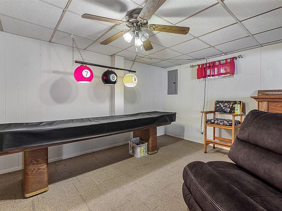 4th image of 5909 Staely Ave