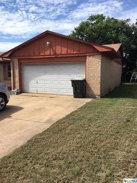 1st image of 1403 Cedar Dr