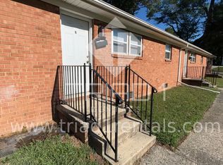 Oak St., Greensboro, NC 27403
