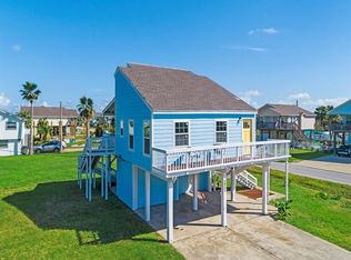 3931 Grayson Dr, Galveston, TX 77554