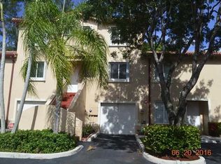 219 Riviera Cir, Fort Lauderdale, FL 33326