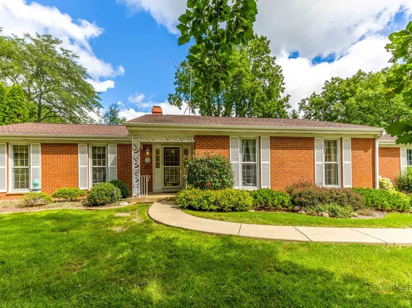 36W650 Hickory Hollow Dr, Dundee, IL 60118