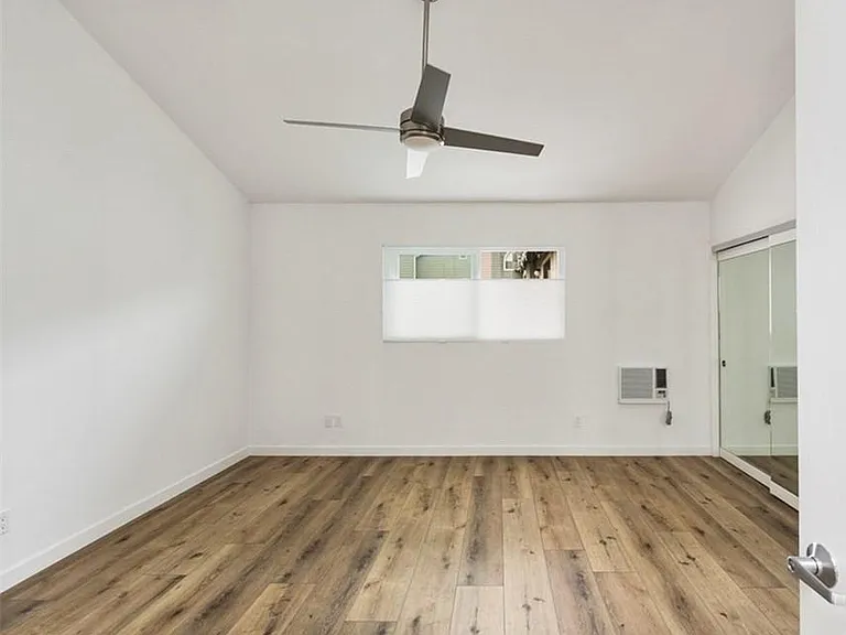 2569 Orange Ave #G — Photo 11