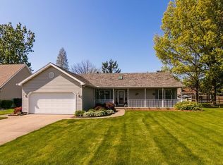 524 Bayberry Rd, Lorain, OH 44053