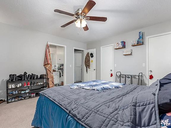 3rd image of 3110 Tall Oaks Cir