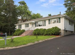 318 Highland Ave, Salem, MA 01970