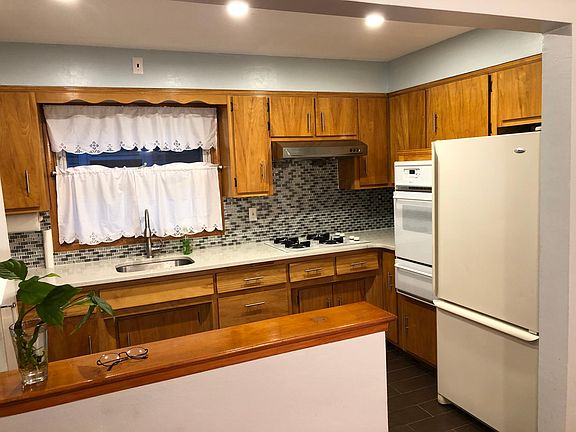 3rd image of 312 Bryson Ave Unit 1