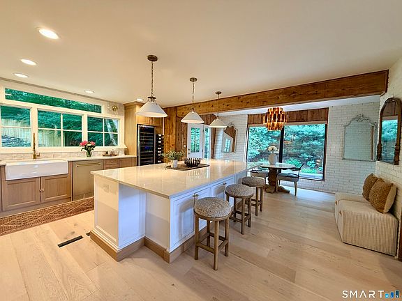 3rd image of 237 Strobel Road