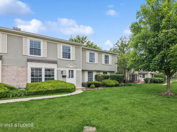 1679 Williamsburg Ct APT C, Wheaton, IL 60189