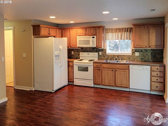 5th image of 7813 NE 62nd St