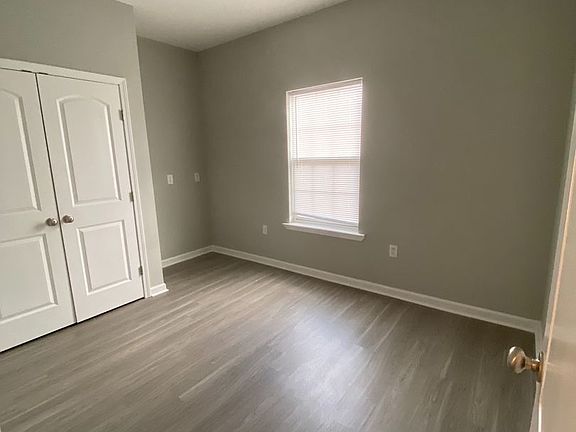 5th image of 127 Bonielane Dr