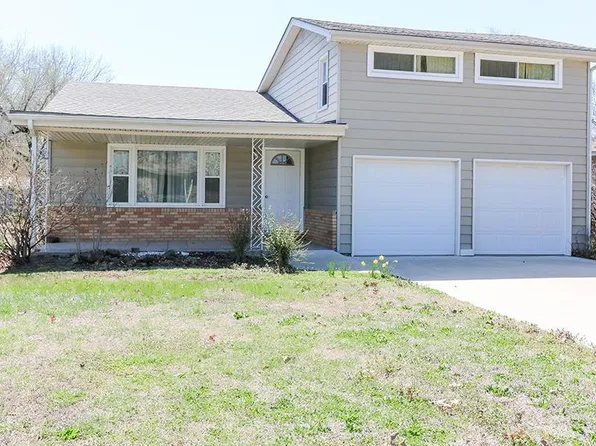 2009 W 6th St, Coffeyville, KS 67337