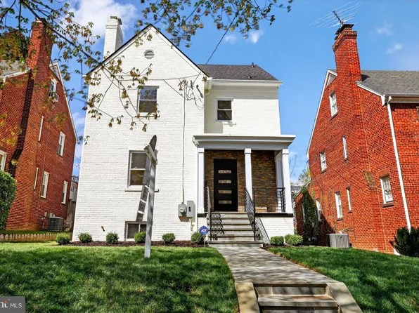 1507 Underwood St NW, Washington, DC 20012