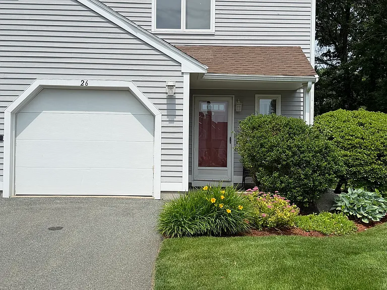 26 Lions Ln #26 — Photo 33