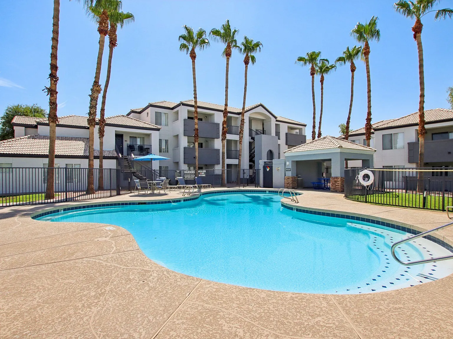 The Village at Sun Valley Apartments — Photo 1