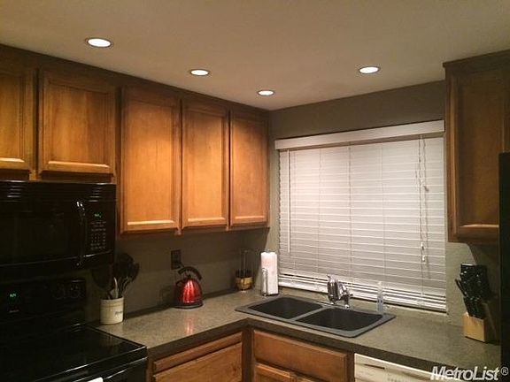 5th image of 143 Saginaw Cir