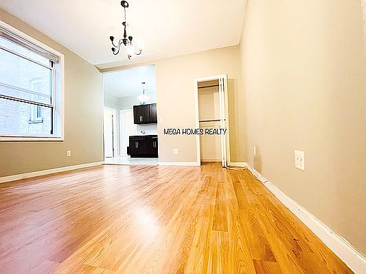 2nd image of 28-33 37th St #3F