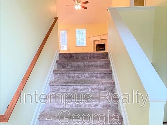 3rd image of 4054 Waters End Ln