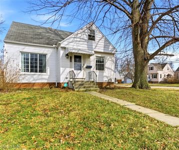 483 E 330th St, Eastlake, OH, 44095
