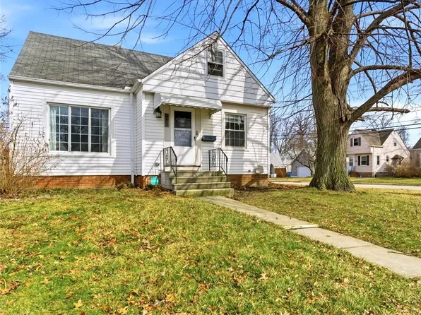 483 E 330th St, Eastlake, OH 44095