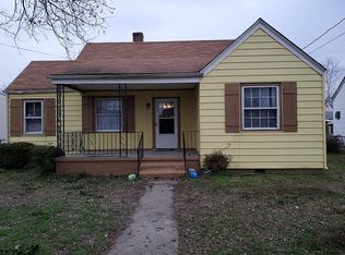 2204 Gordon St, Hopewell, VA 23860