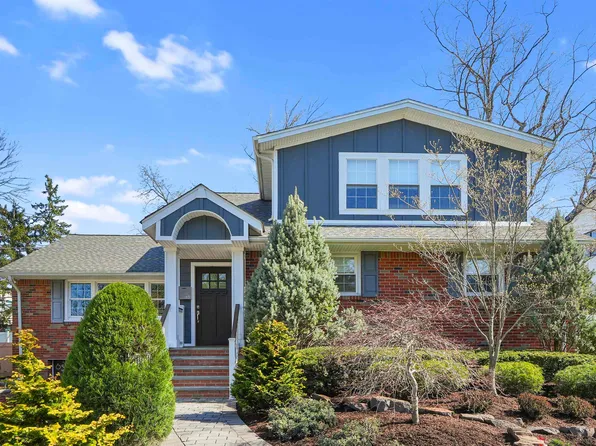 65 Dillingham Pl, Englewood Cliffs, NJ 07632