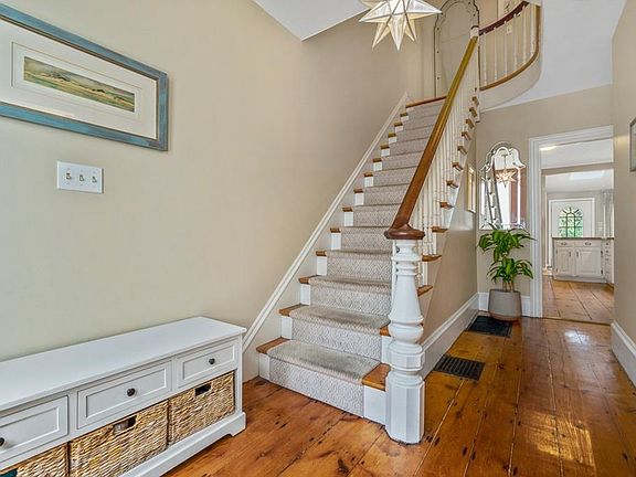 4th image of 9 Beck St
