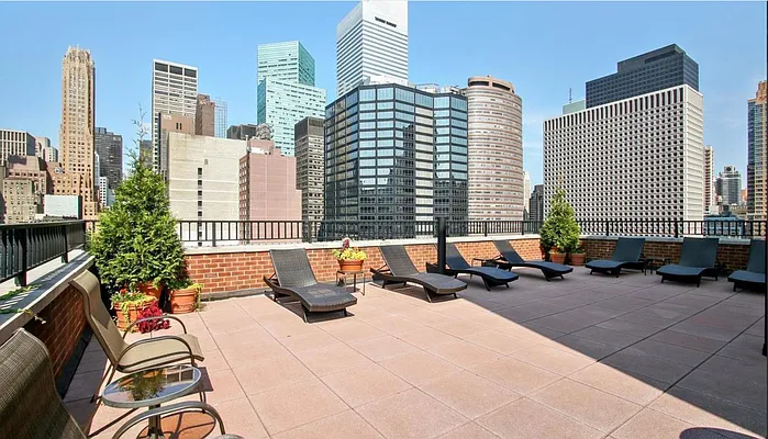 Sold by The Bamberger Group | media 16