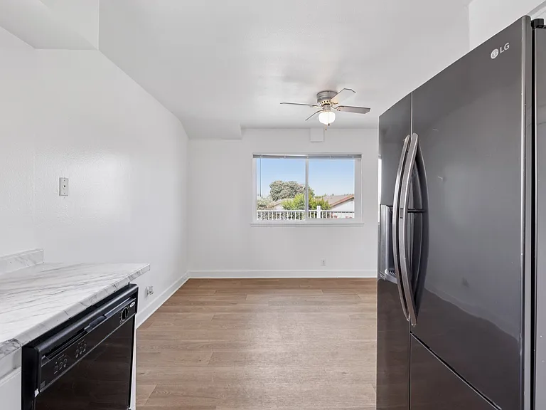 Ocean Villas Apartments — Photo 39
