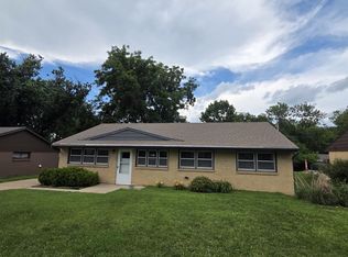 2432 Hobbs Dr, Manhattan, KS 66502