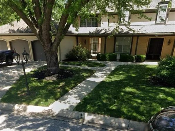 6748 W 108th Ter W, Overland Park, KS 66211