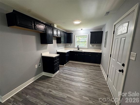 5th image of 510 E Peachtree St