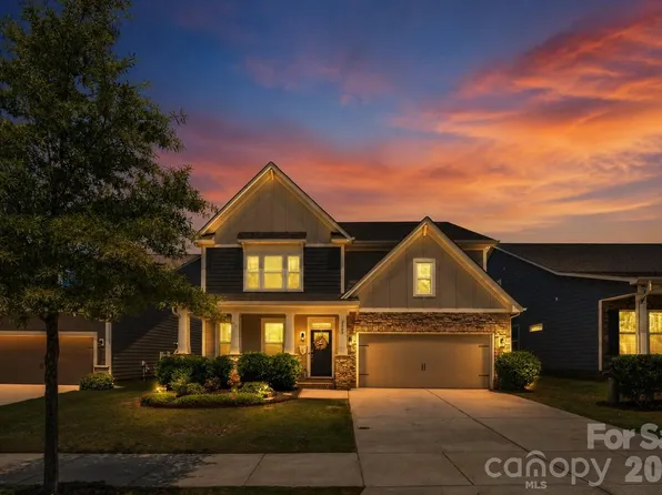2009 Burton Point Ct, Waxhaw, NC 28173